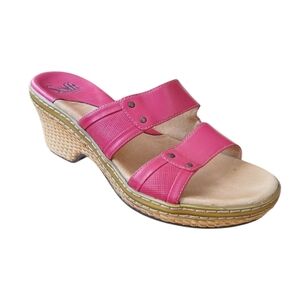 Sofft Hot Pink Women's Slip-on Wedge Leather and Rattan Sandals, Sz 7